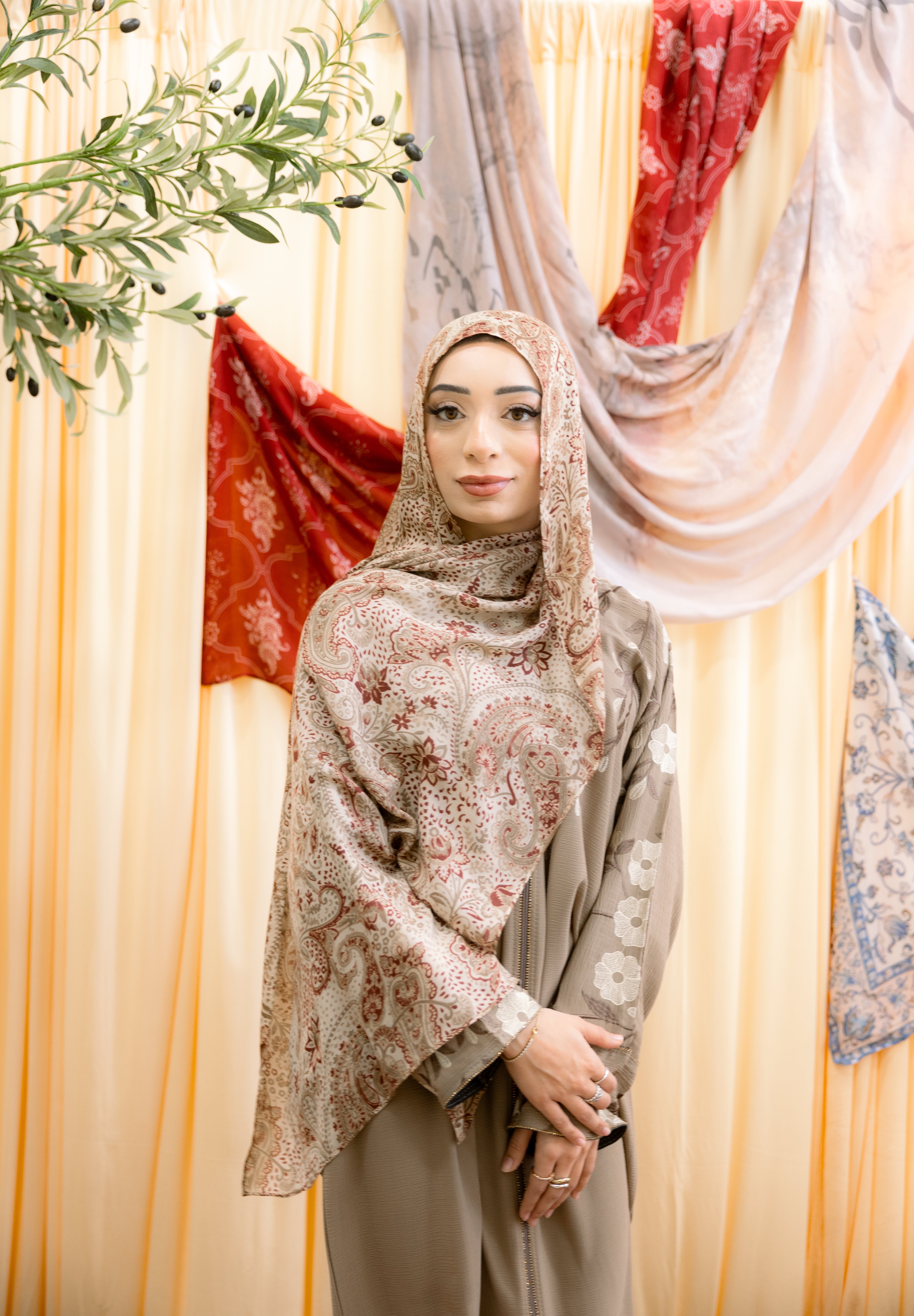 Sand paisley