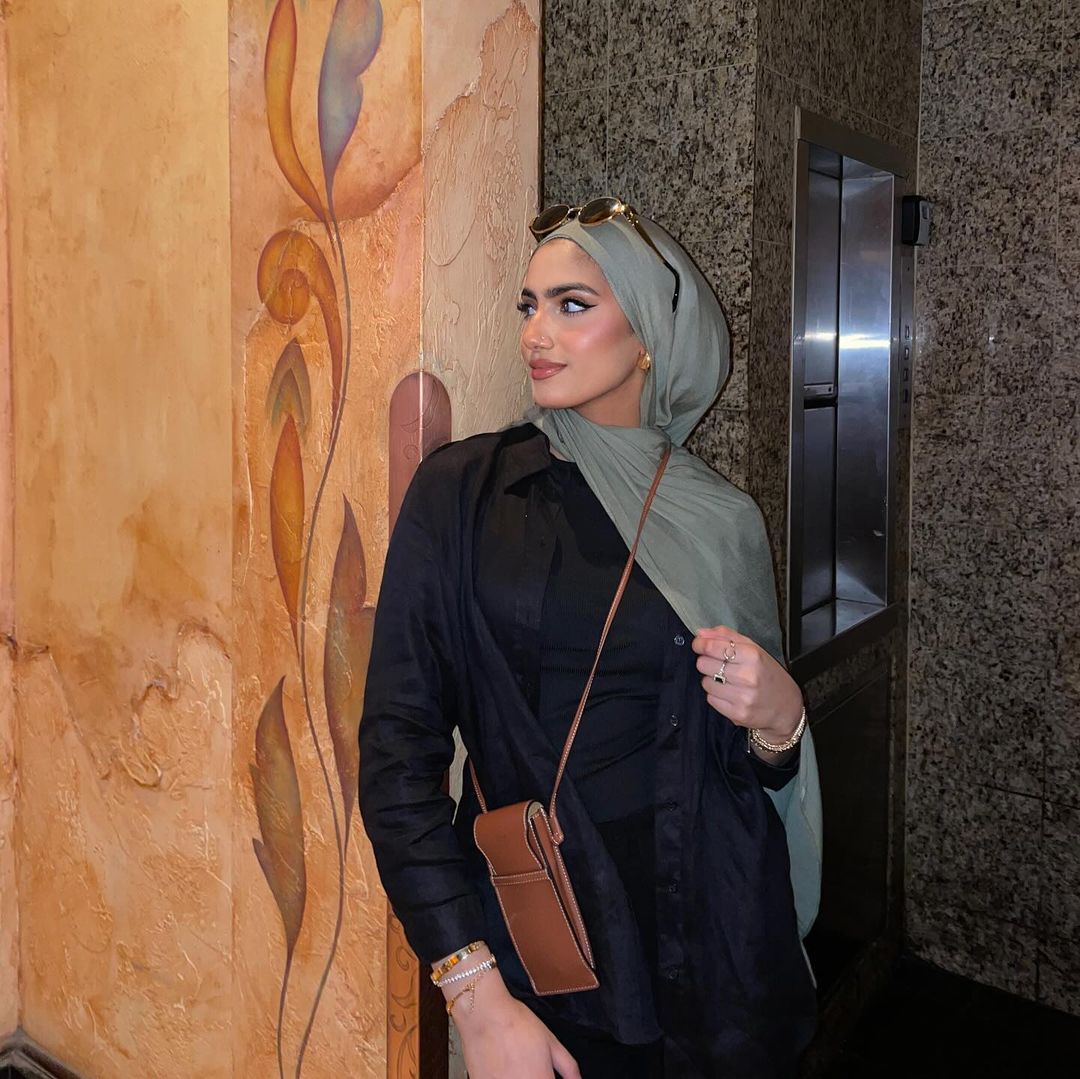 Modal Hijabs and Abaya for elegant & modest look from Libaaz the Label ...